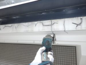 河名工業クラック補修工法１